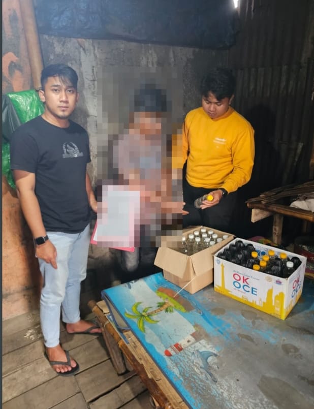 Puluhan Botol Ciu Diamankan di Brigjen darsono, Satres Narkoba Intensifkan Ops Miras.