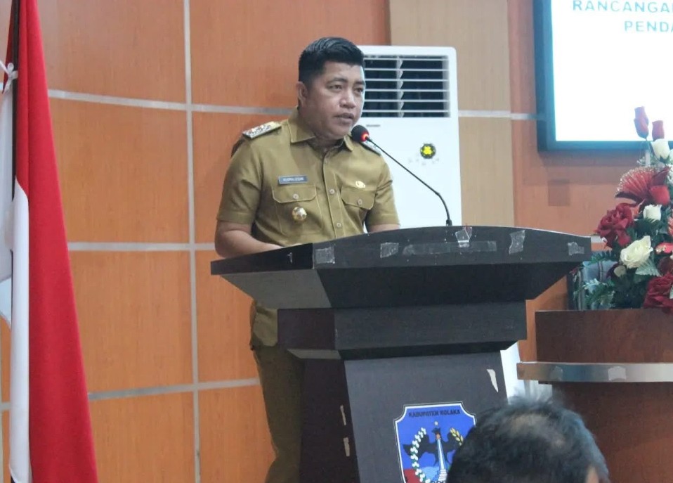 Wabup Husmaluddin Sampaikan Jawaban Pemda Kolaka Atas Pandangan Umum Fraksi-Fraksi